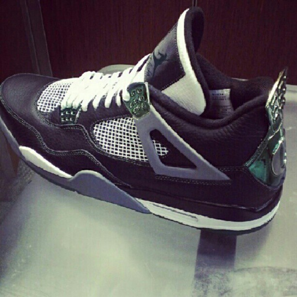 Air Jordan 4 Oregon Ducks