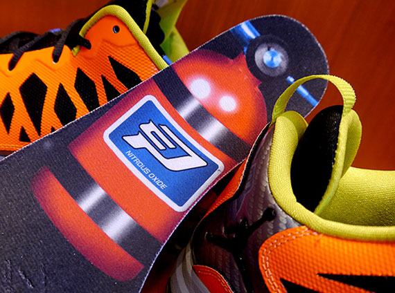 Jordan CP3.VI "Nitro Pack" - Total Orange