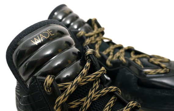 Li Ning Way Of Wade Black Gold 2