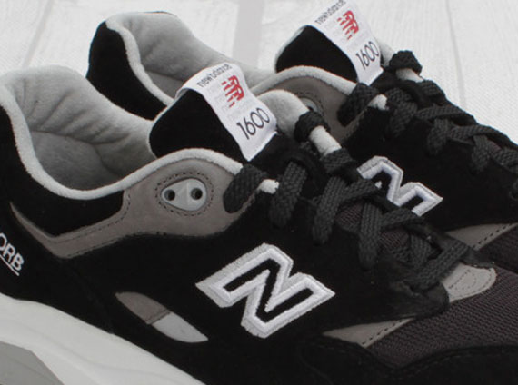 New Balance 1600 Black Grey