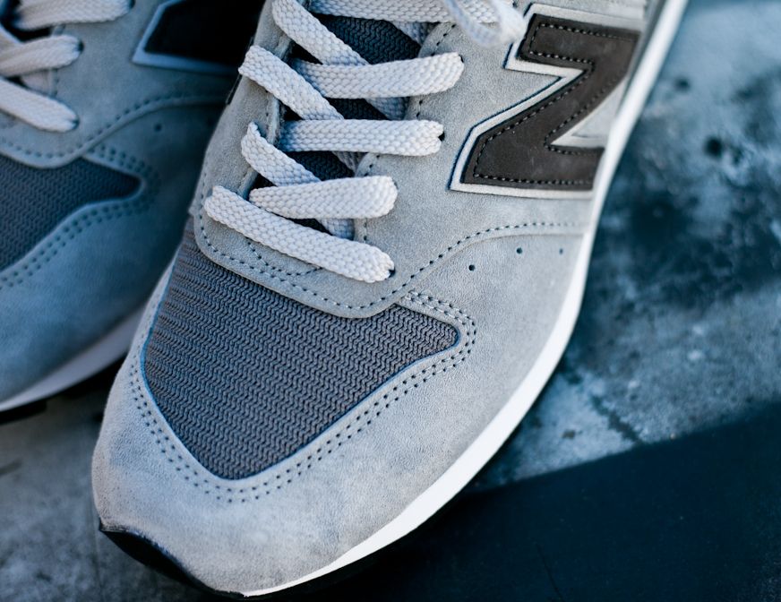 New Balance 996 Grey Black 05