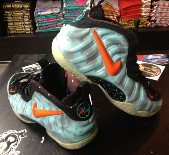 Nike Air Foamposite Pro Blake Griffin Galaxy Customs 4