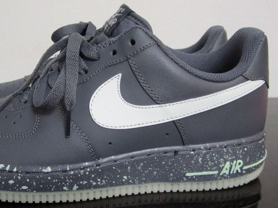 Nike Air Force 1 Low Glow In The Dark Available 12