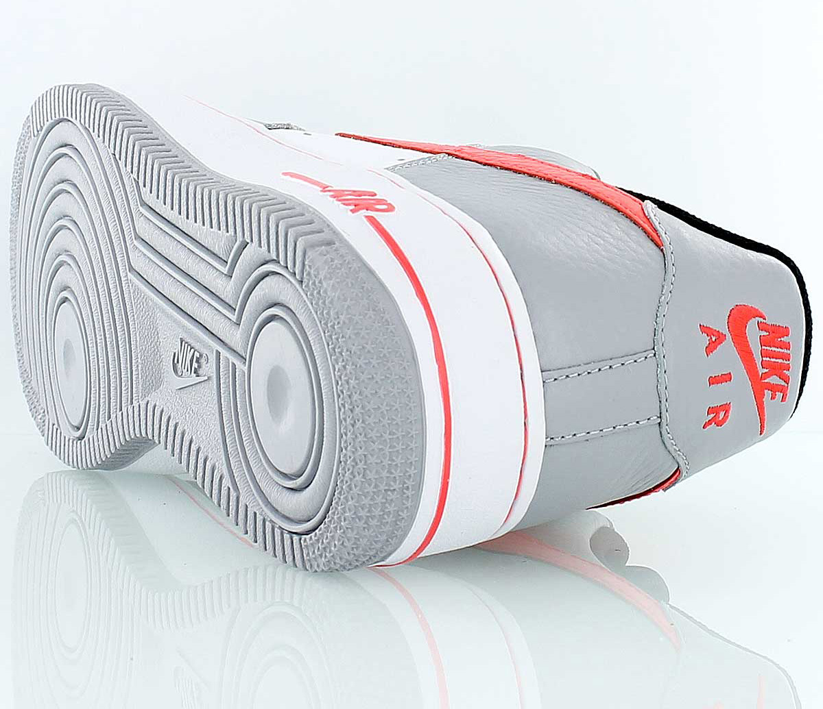 Nike Air Force 1 Low Grey Bright Crimson 3