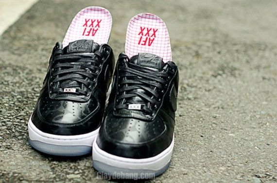 Nike Air Force 1 Low Xxx Supreme Black Camo 13