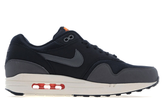 Nike Air Max 1 Dark Grey Obsidian Orange 4