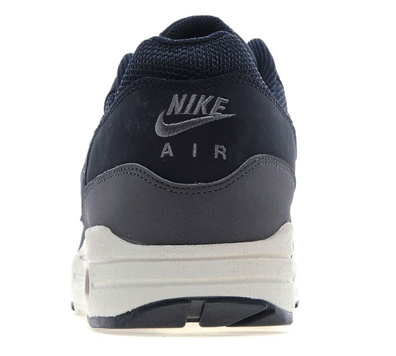 Nike Air Max 1 Dark Grey Obsidian Orange 5