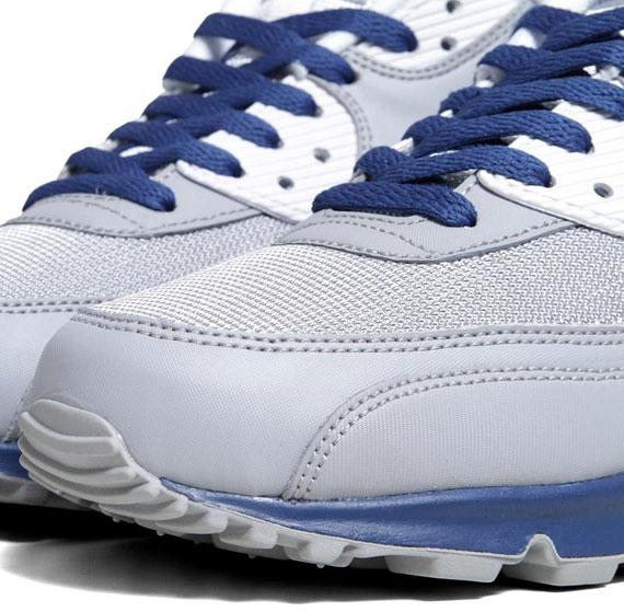 Nike Air Max 90 Essential Wolf Grey Dark Royal 7