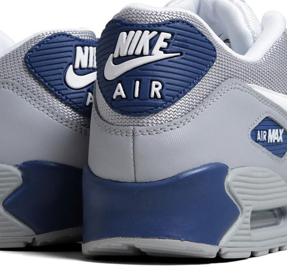 Nike Air Max 90 Essential Wolf Grey Dark Royal 8