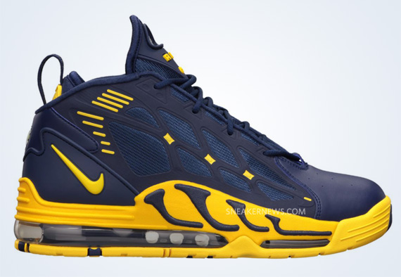 Nike Air Max Pillar Midnight Navy Varsity Maize 4