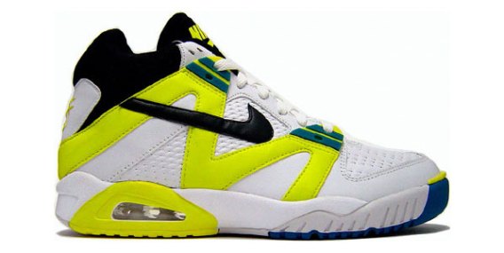 Nike Air Tech Challenge Retro