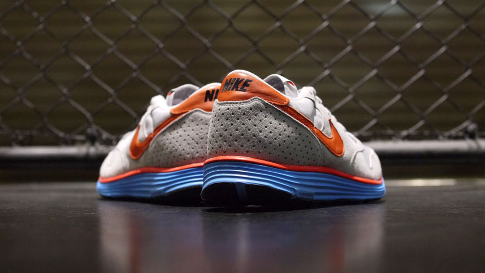 Nike Epic Vintage Lunar Wolf Grey Deep Orange Neutral Grey 2