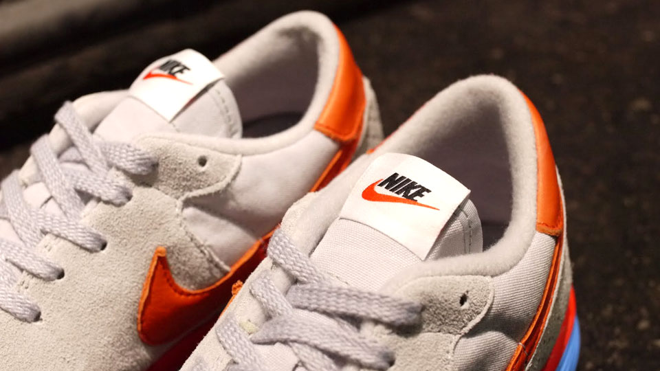 Nike Epic Vintage Lunar Wolf Grey Deep Orange Neutral Grey 4