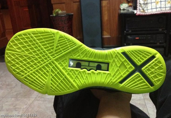 Nike Lebron X Dunkman New Images 10