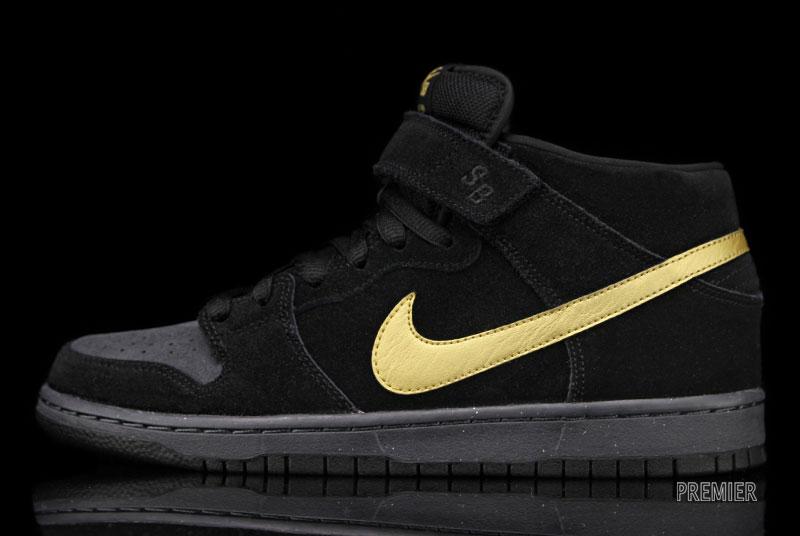 Nike Sb Dunk Mid Pro Dark Obsidian Thunder Blue Sail Metallic Gold 1