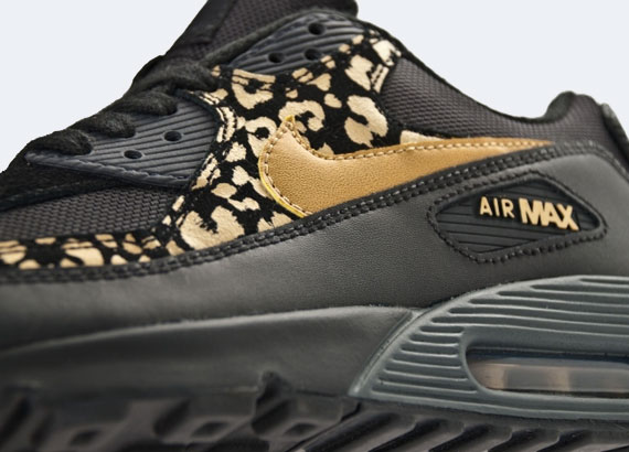 Nike Wmns Air Max 90 Black Gold Leopard 1