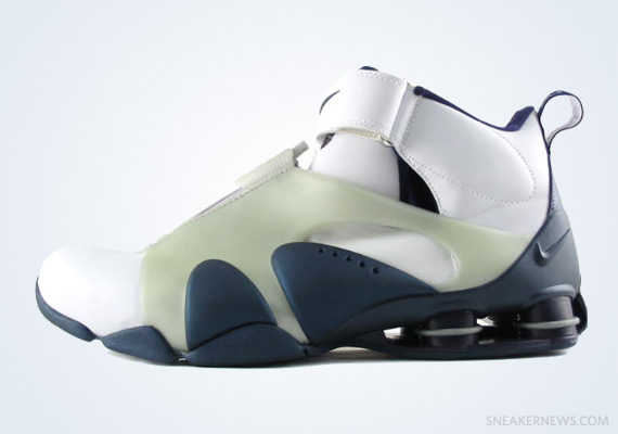 Classics Revisited: Nike Shox Stunner (2002)