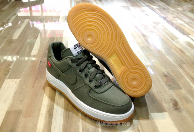 Supreme X Nike Air Force 1 Low Olive 02