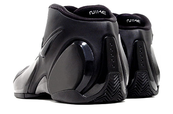 Ultraposite 2003