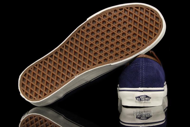 Vans Authentic Navy Suede 3