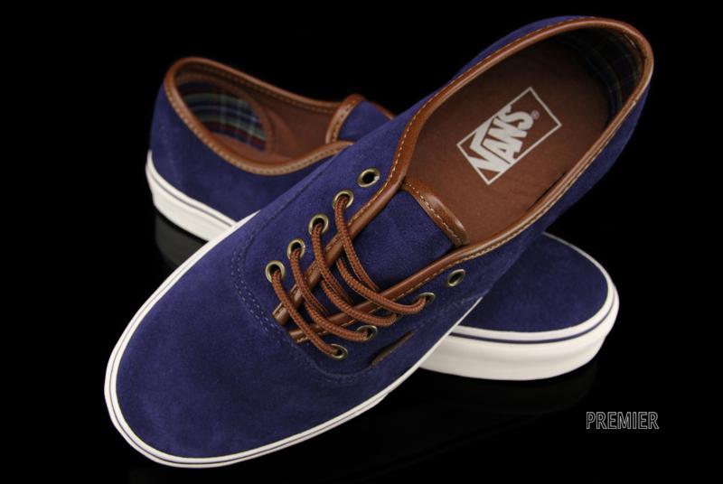 Vans Authentic Navy Suede 6