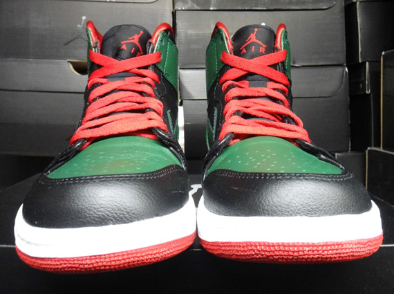 Air Jordan 1 Black Gym Red Gorge Green Gucci 3