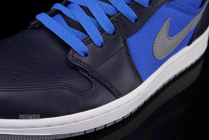 Air Jordan 1 Phat Obsidian Stealth Photo Blue White 4