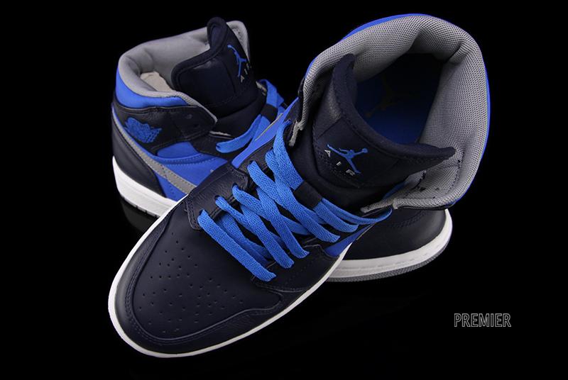 Air Jordan 1 Phat Obsidian Stealth Photo Blue White 6