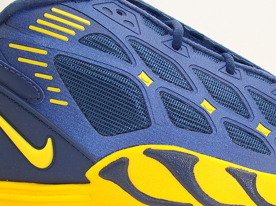 Nike Air Max Pillar "Michigan" - Release Reminder