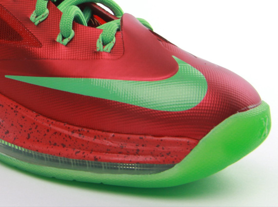 "Christmas" Nike LeBron 10