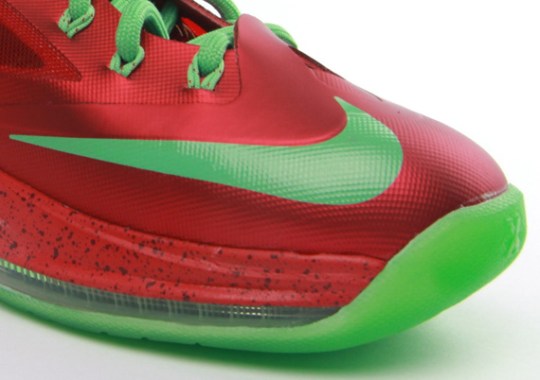 “Christmas” Nike LeBron 10