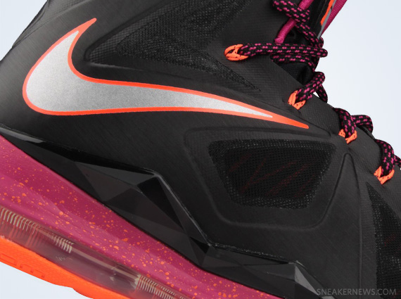 “Floridians Away” Nike LeBron X