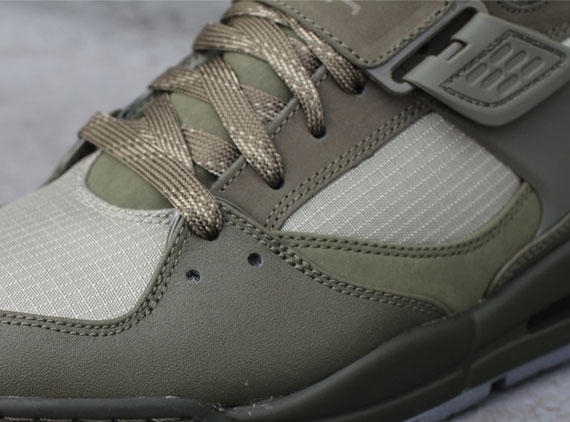 Jordan Flight 45 TRK – Cargo Khaki – Rogue Green