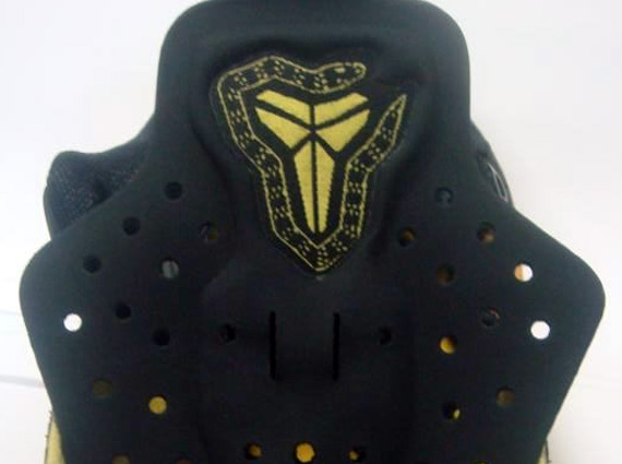 Kobe Viii Black Yellow Tongue Logo