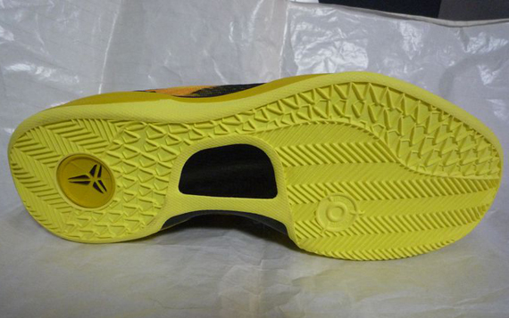 Kobe Viii Yellow Black 3