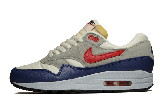 Nike Air Max 1 Vntg 555284 100 Sail Hyper Red Street Grey Blue Tint