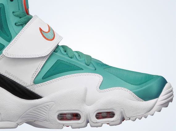 Nike Air Max Express White Sport Turquoise Team Orange 4