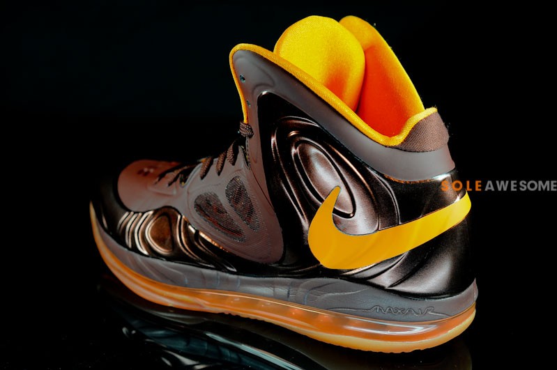 Nike Air Max Hyperposite Team Brown 3
