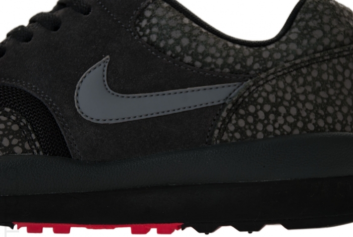 Nike Air Safari Black Solar Red 01