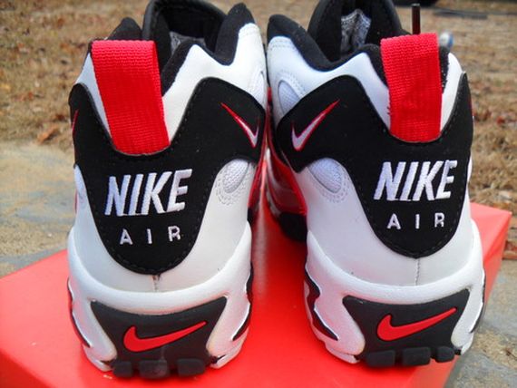 Nike Air Turmoil Mid White Fire Red Black 05