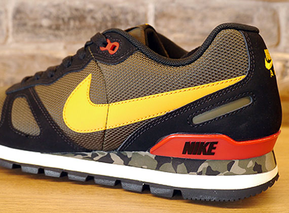 Nike Air Waffle Trainer Black Cargo Khaki Camo