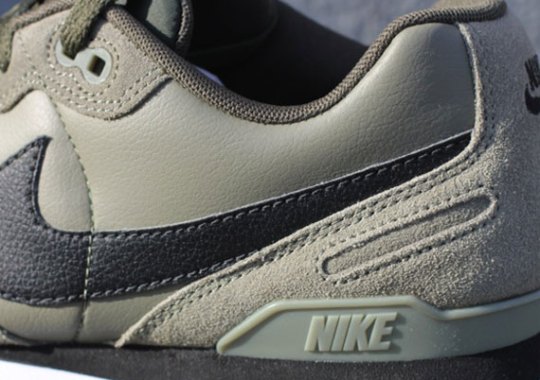 Nike Air Waffle Trainer Leather “Khaki”