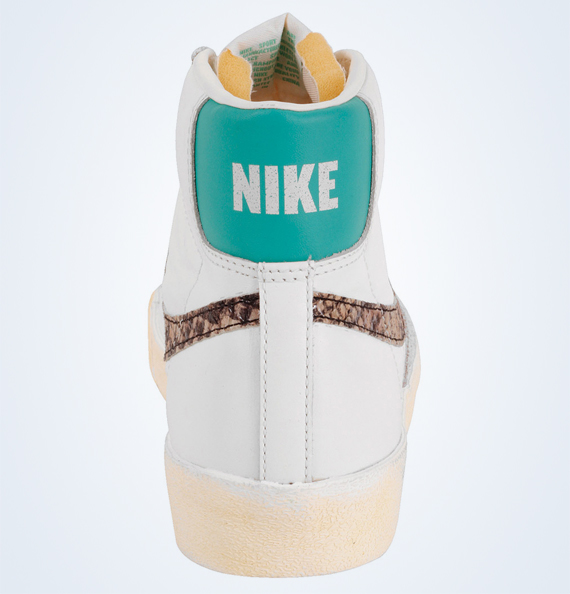 Nike Blazer Mid 77 Sail Atomic Teal Snakeskin 1