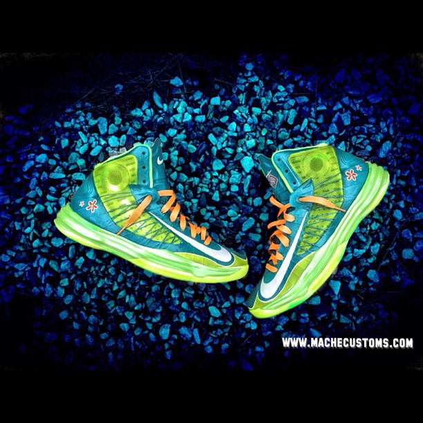 Nike Hyperdunk Scooby Doo Mache 3