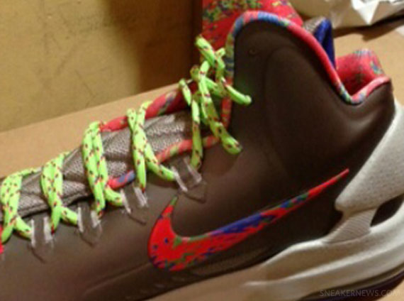 Nike KD V – Sport Grey – Violet Force – Bright Crimson – Electric Green