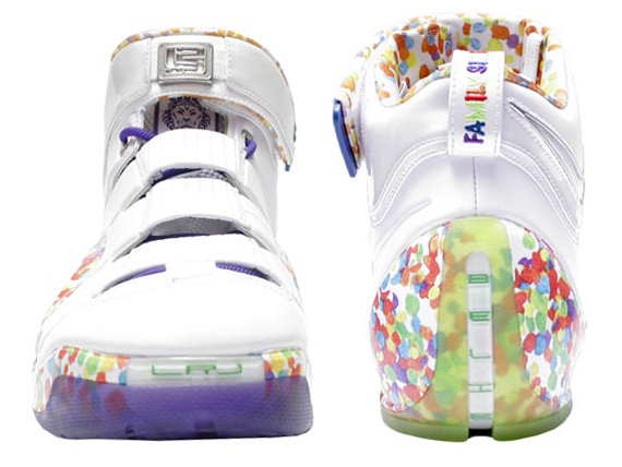 Nike Lebron Iv Family Style