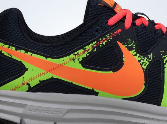 Nike LunarFly+ Trail 3 – Light Midnight – Total Orange – Dark Obsidian – Electric Green