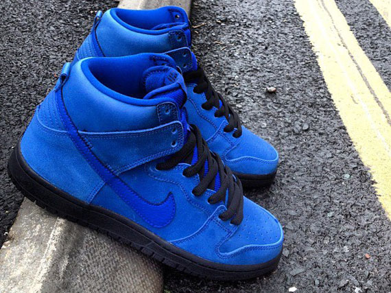 Nike SB Dunk High "Eiffel 65"