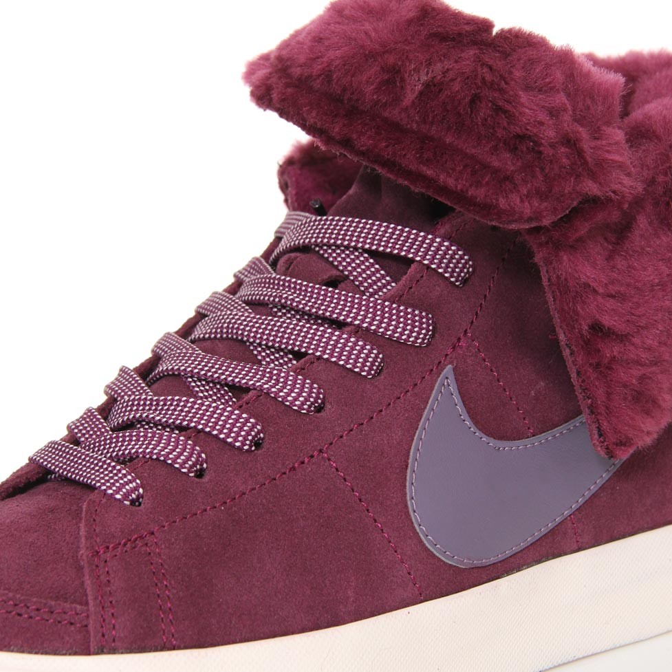 Nike Wmns Blazer High Roll 3