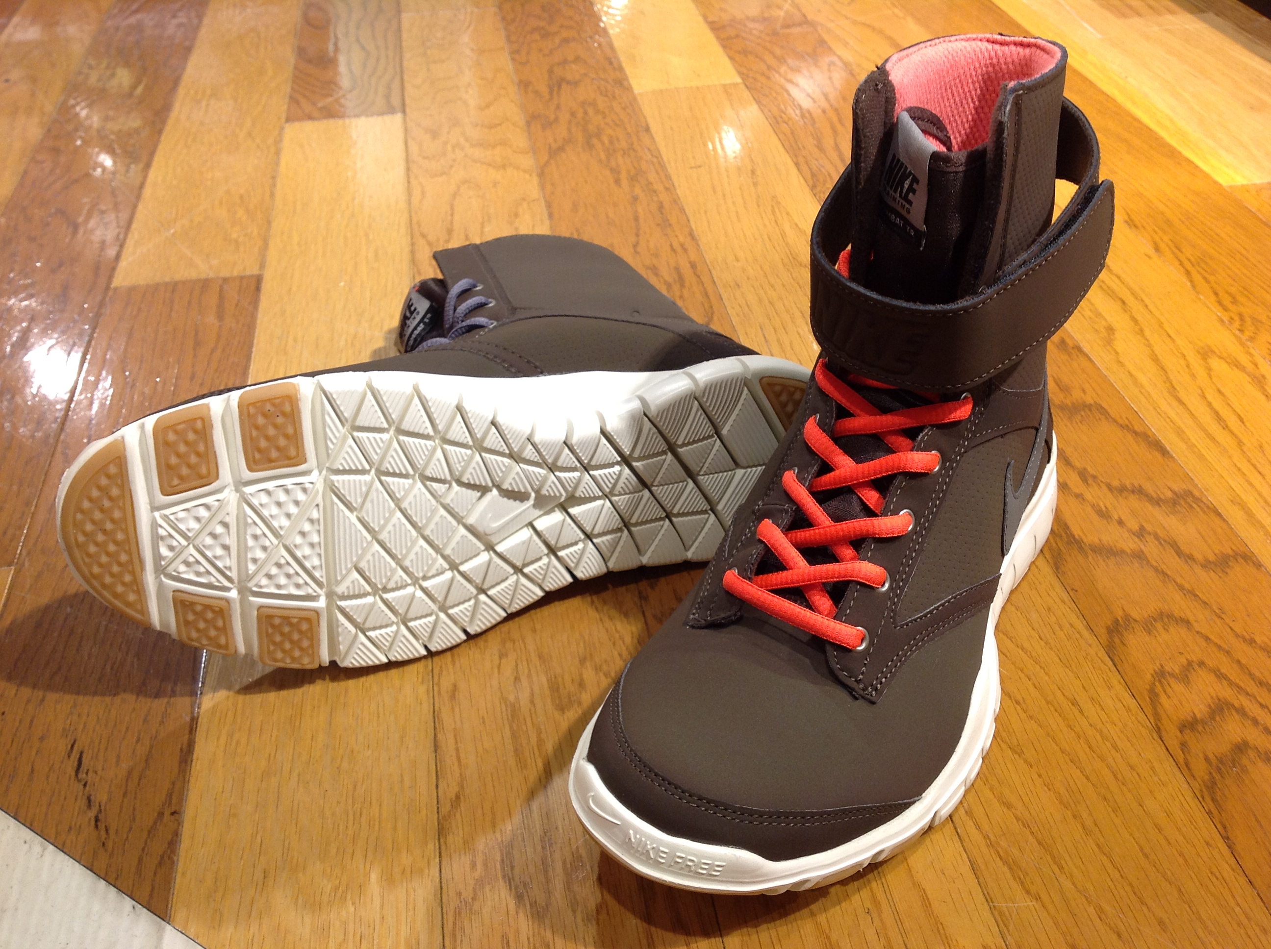Nike Wmns Gym Combat Tr Leather 4